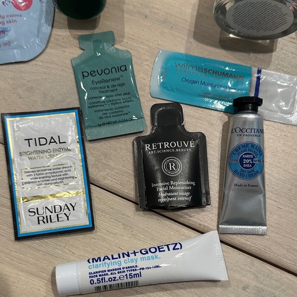 NEW! Bundle 45+ skincare items - full size & samples. Masks, cleansers, lotions - Picture 14 of 17